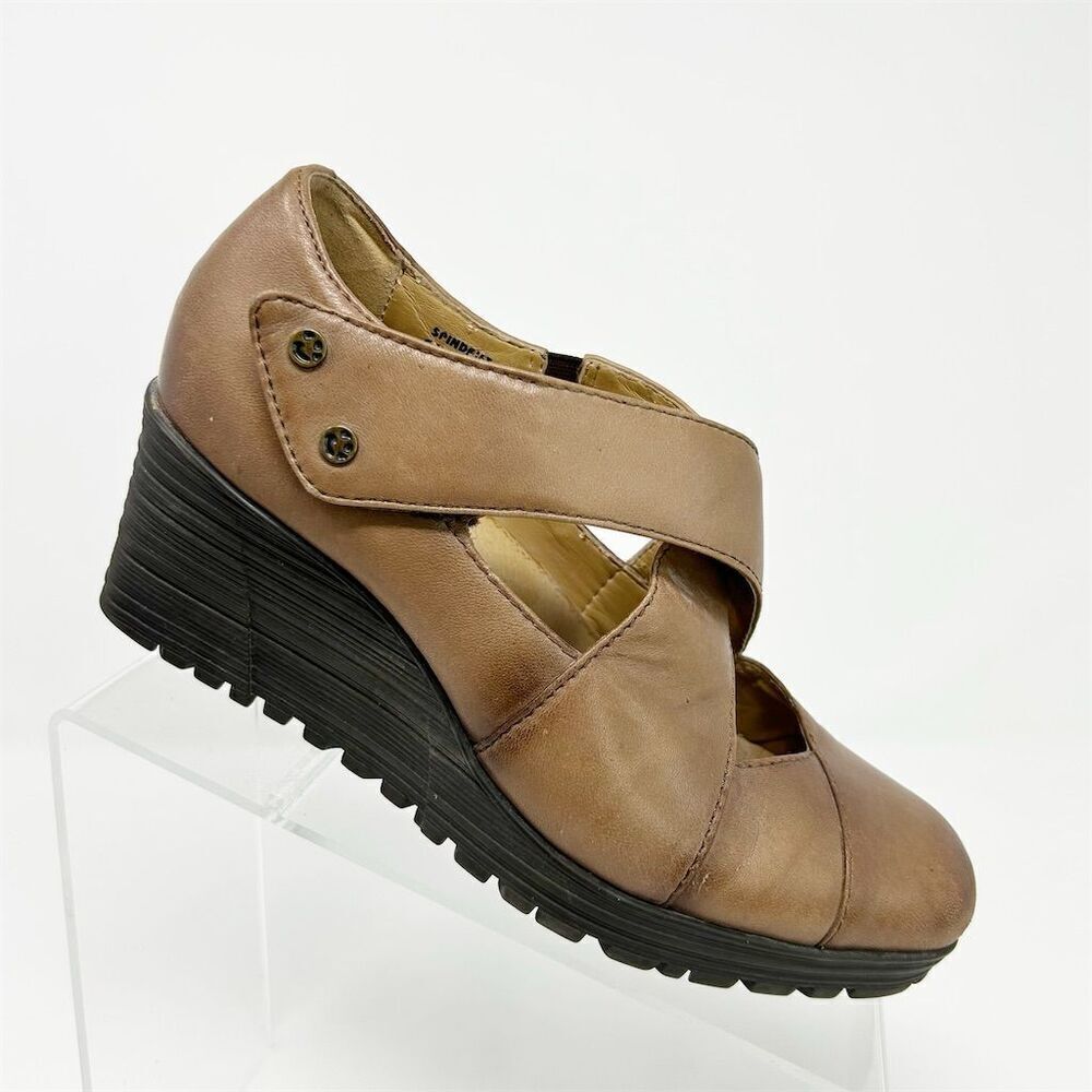Earth Women's Mary Jane Wedge Shoes Brown Leather Size 7 Casual Comfort